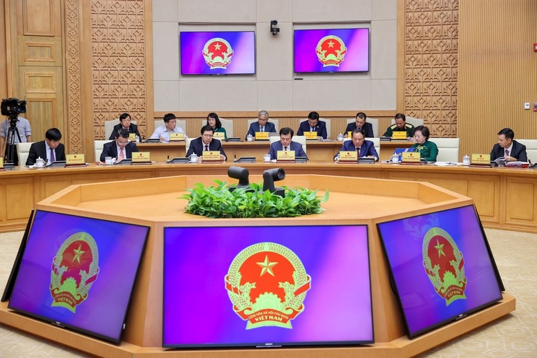 Các bộ trưởng, thủ trưởng các cơ quan ngang bộ dự và phát biểu tại phiên họp - Ảnh: VGP/Nhật Bắc Các bộ trưởng, thủ trưởng các cơ quan ngang bộ dự và phát biểu tại phiên họp - Ảnh: VGP/Nhật Bắc