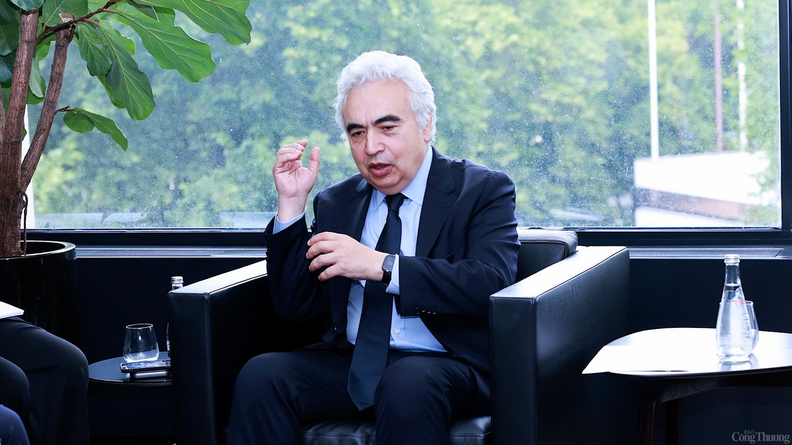 Chùm ảnh: Bộ trưởng Nguyễn Hồng Diên làm việc với Giám đốcIEA