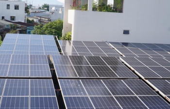 Người dân Đà Nẵng tiết kiệm điện, chủ động dùng điện mặt trời
