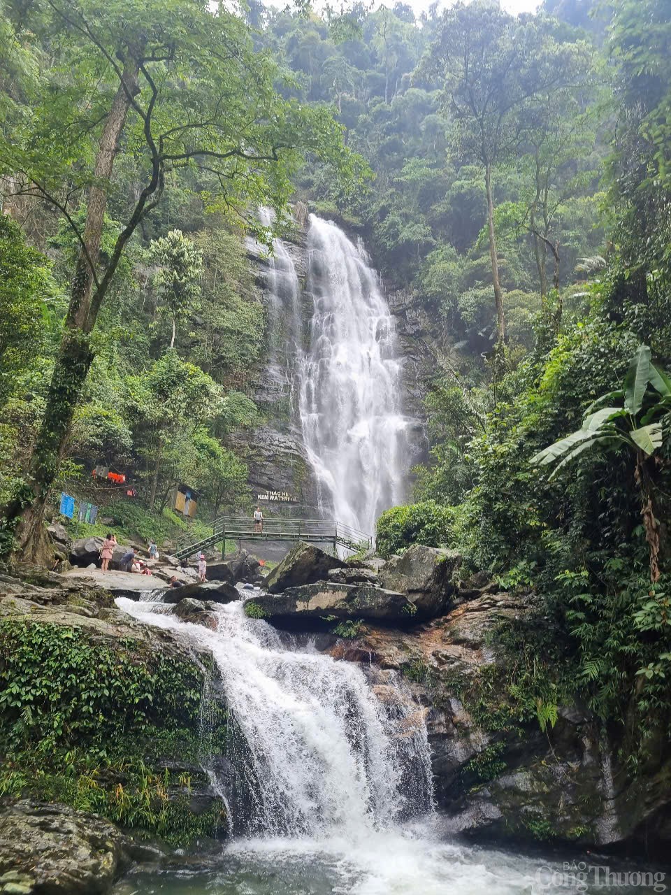 Thác Khe Kèm (Nghệ An): Du lịch xanh mở hướng sinh kế Thác Khe Kèm (Nghệ An): Du lịch xanh mở hướng sinh kế