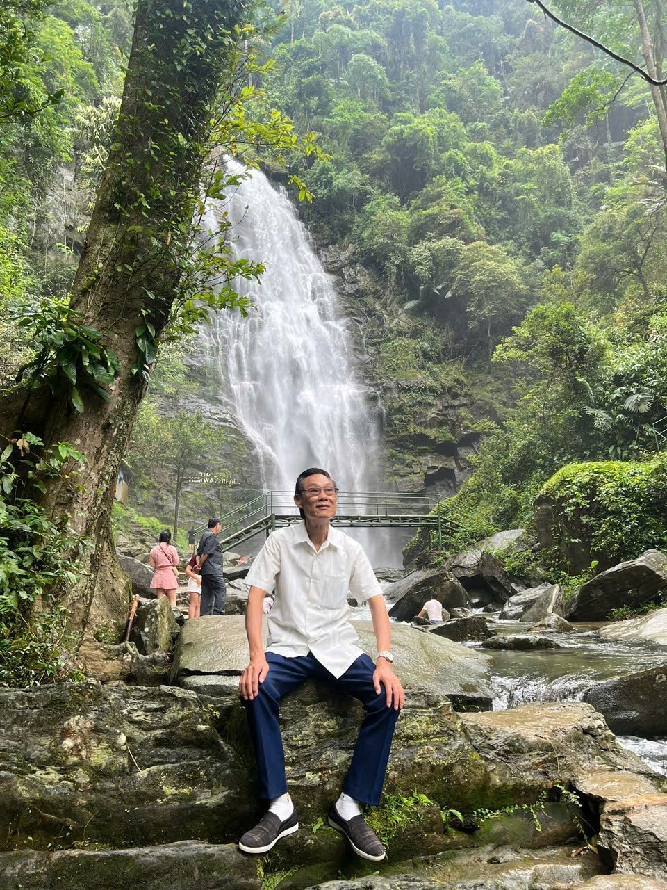 Thác Khe Kèm (Nghệ An): Du lịch xanh mở hướng sinh kế Thác Khe Kèm (Nghệ An): Du lịch xanh mở hướng sinh kế