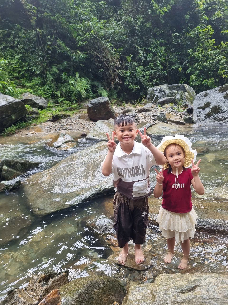 Thác Khe Kèm (Nghệ An): Du lịch xanh mở hướng sinh kế Thác Khe Kèm (Nghệ An): Du lịch xanh mở hướng sinh kế