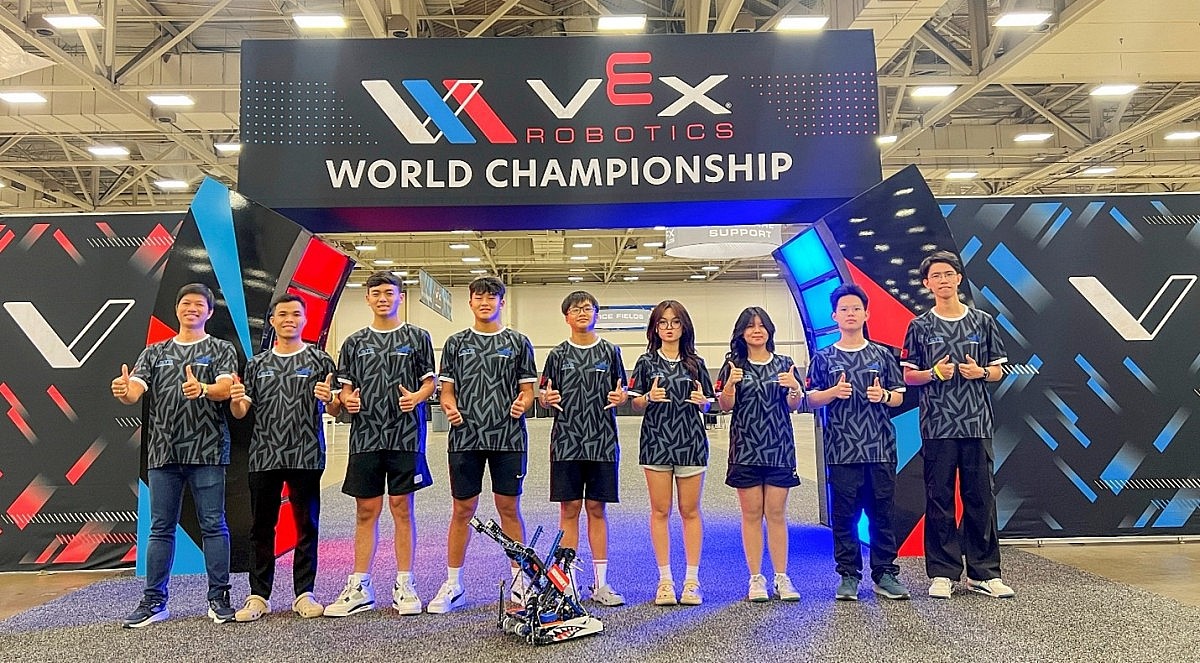 Mako Maniacs 50922T xuất sắc vào vòng Playoff tại VEX Robotics World Championship 2025 (Ảnh: trường Đinh Thiện Lý) Mako Maniacs 50922T xuất sắc vào vòng Playoff tại VEX Robotics World Championship 2025 (Ảnh: trường Đinh Thiện Lý)