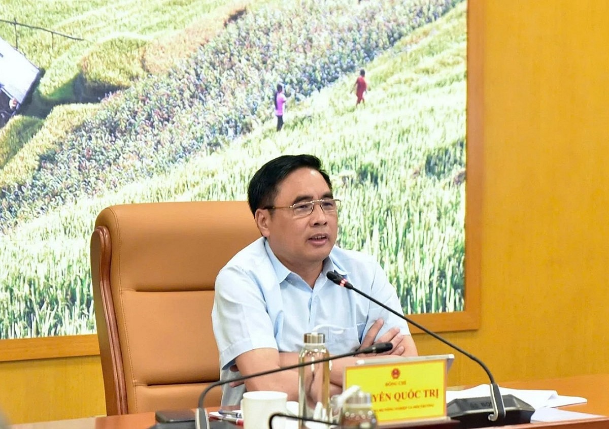 Thứ trưởng Nguyễn Quốc Trị bàn về kết quả công tác ngành lâm nghiệp 5 tháng đầu năm và triển khai kế hoạch nhiệm vụ trọng tâm T6/2025. Ảnh: Kiều Chi. Thứ trưởng Nguyễn Quốc Trị bàn về kết quả công tác ngành lâm nghiệp 5 tháng đầu năm và triển khai kế hoạch nhiệm vụ trọng tâm T6/2025. Ảnh: Kiều Chi.