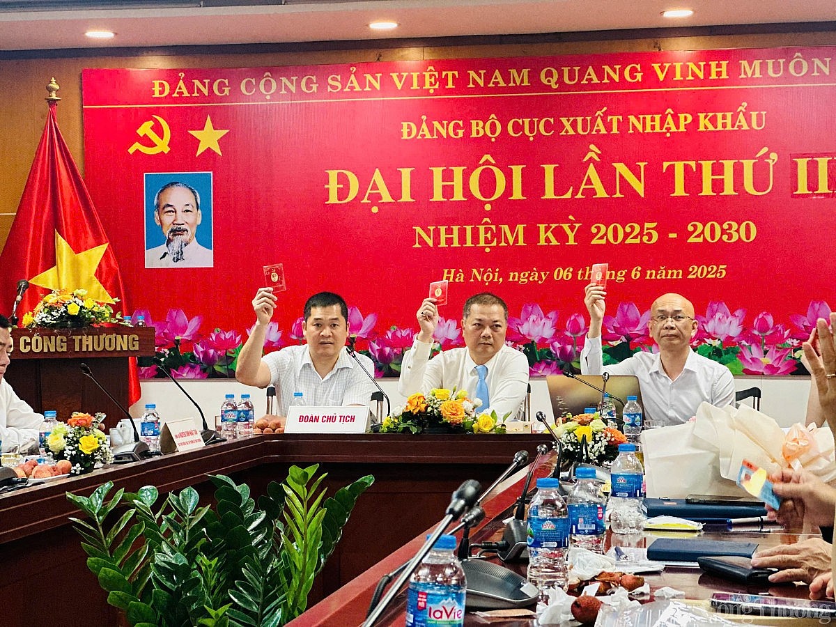 Đảng bộ Cục Xuất nhập khẩu: Vững vàng chính trị, chủ động