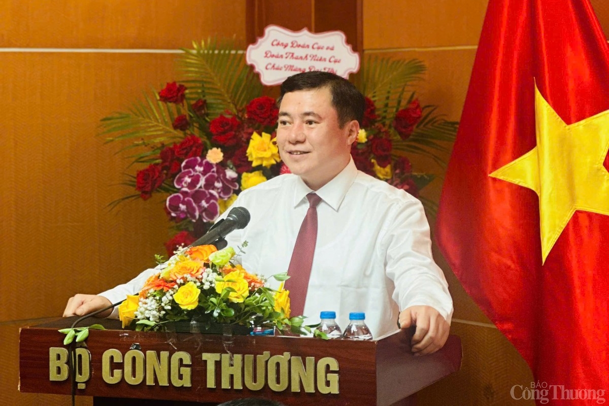 Đảng bộ Cục Xuất nhập khẩu: Vững vàng chính trị, chủ động