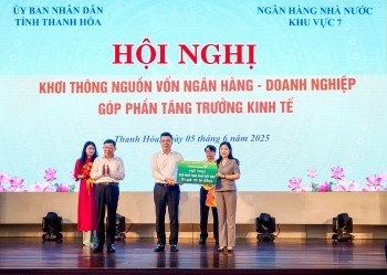 Vietcombank tài trợ 15 tỷ đồng hỗ trợ tỉnh Thanh Hóa xóa nhà tạm, nhà dột nát
