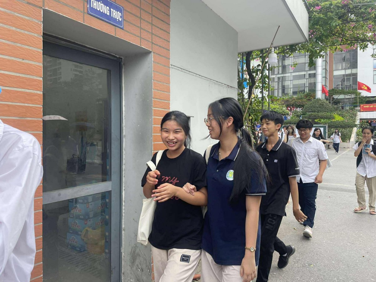 Đề thi Văn lớp 10 Hà Nội: