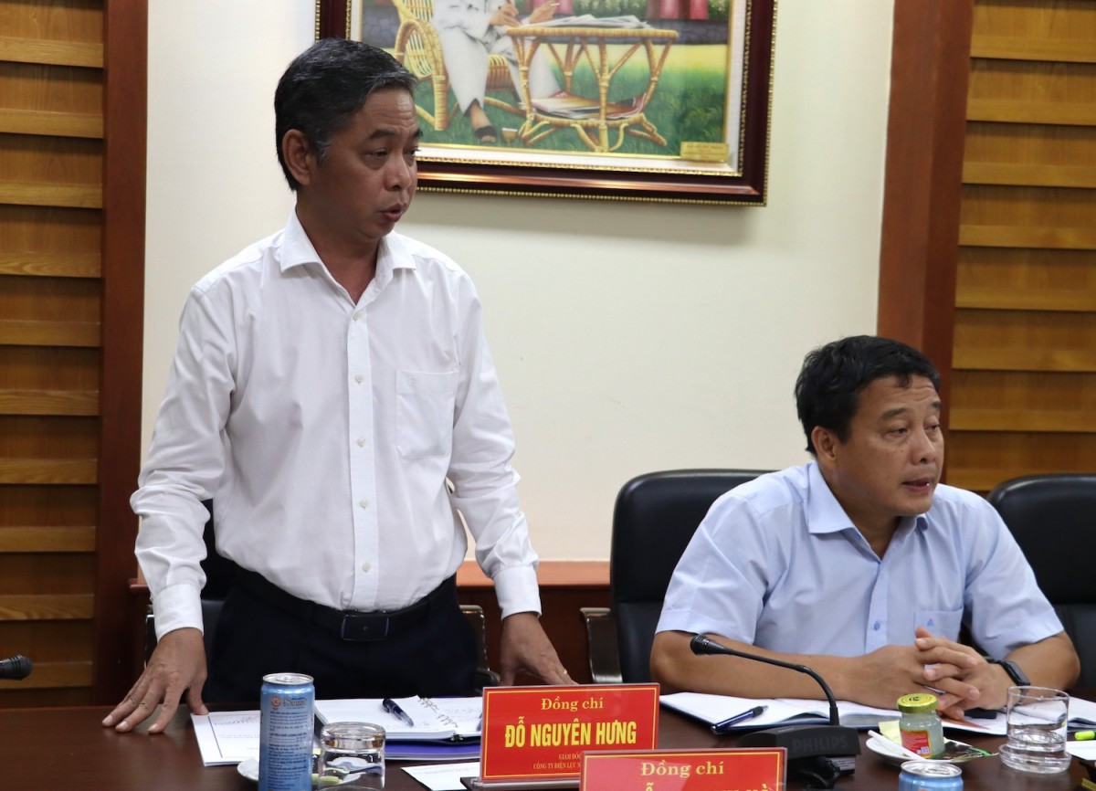 Ông Đỗ Nguyên Hưng - Giám đốc Công ty Điện lực Ninh Thuận phát biểu, sẵn sàng cho công tác sáp nhập Ông Đỗ Nguyên Hưng - Giám đốc Công ty Điện lực Ninh Thuận phát biểu, sẵn sàng cho công tác sáp nhập