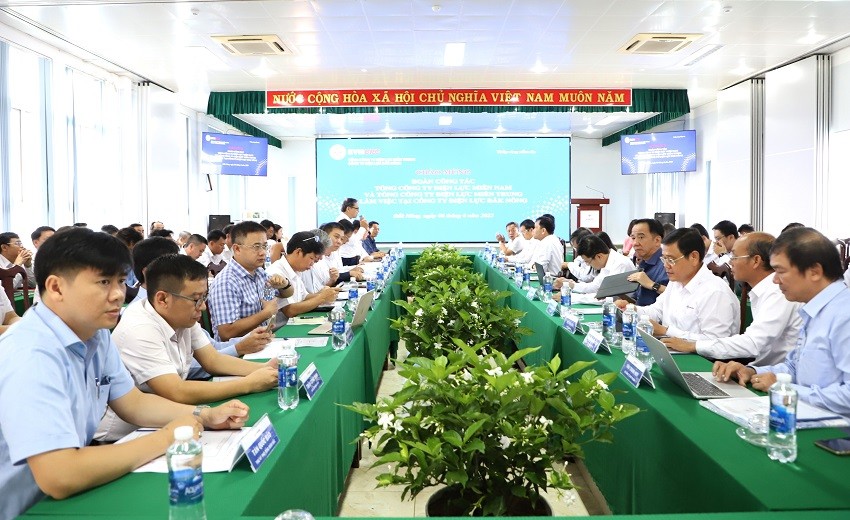 EVNCPC và EVNSPC họp bàn công tác bàn giao, tiếp nhận PC Đắk Nống EVNCPC và EVNSPC họp bàn công tác bàn giao, tiếp nhận PC Đắk Nống