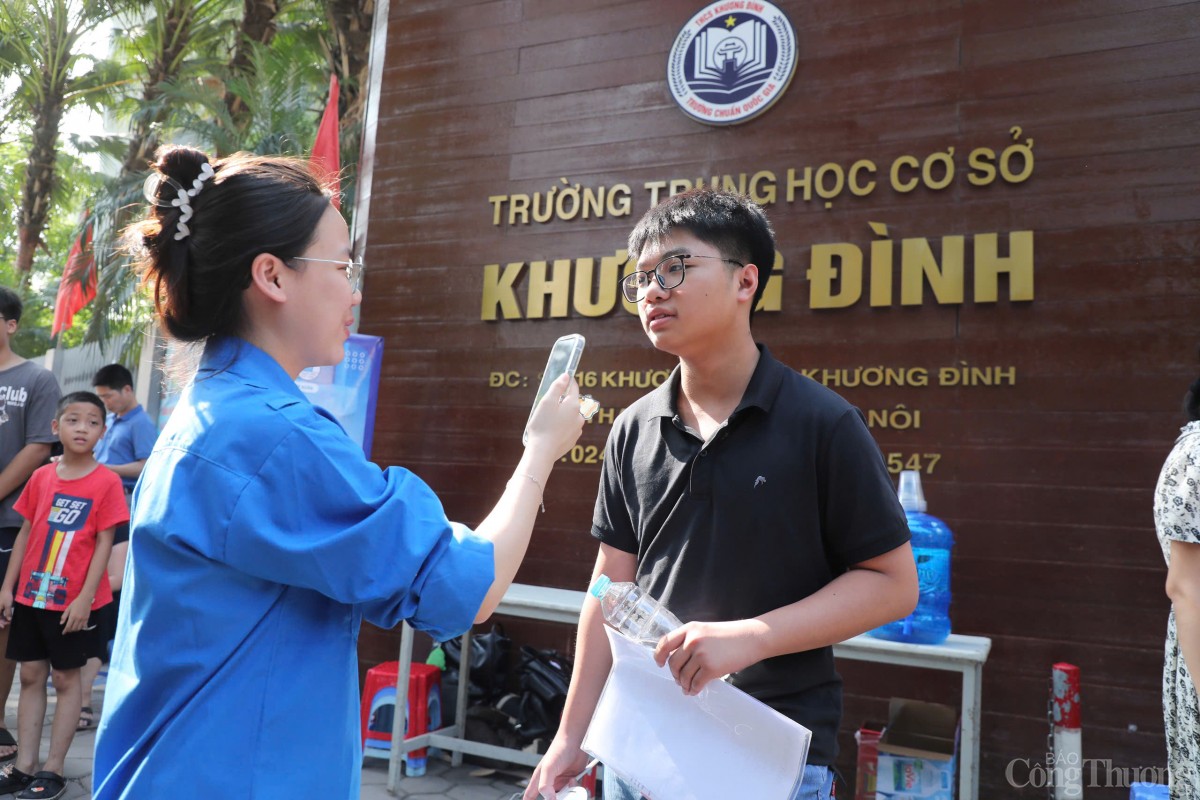 Hà Nội: Cả nhà treo thưởng nếu con đỗ nguyện vọng một