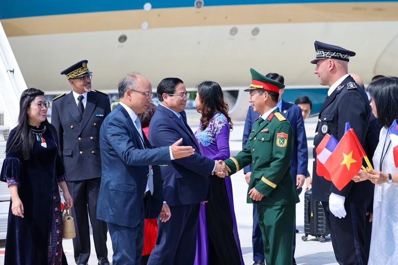 Đây là lần đầu tiên Thủ tướng Chính phủ Việt Nam tham dự Hội nghị Đại dương của Liên Hợp Quốc; là chuyến thăm Pháp đầu tiên của Thủ tướng Chính phủ kể từ khi hai nước nâng cấp quan hệ lên Đối tác chiến lược toàn diện vào tháng 10/2024 - Ảnh: VGP/Nhật Bắc