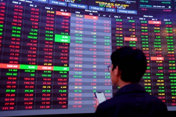 Thị trường chứng khoán giằng co, nhà đầu tư thận trọng