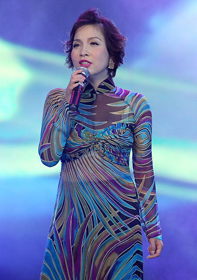 Hồng Nhung và ca khúc nổi tiếng Nhớ về Hà Nội của nhạc sỹ Hoàng Hiệp