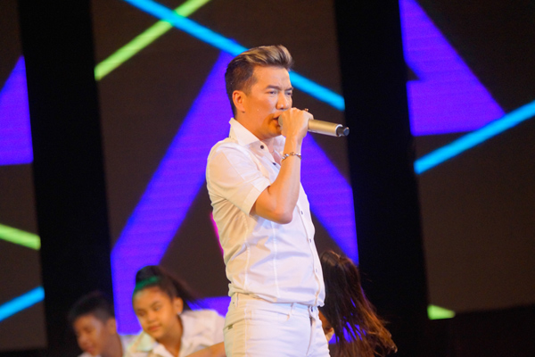 Hương Giang Idol khoe chân dài miên man với bodysuit bó gọn | Hương Giang,người đẹp chuyển giới,diện jumpsuit ngắn,khoe thân hình,nóng bỏng,chân dài miên man,New Hits