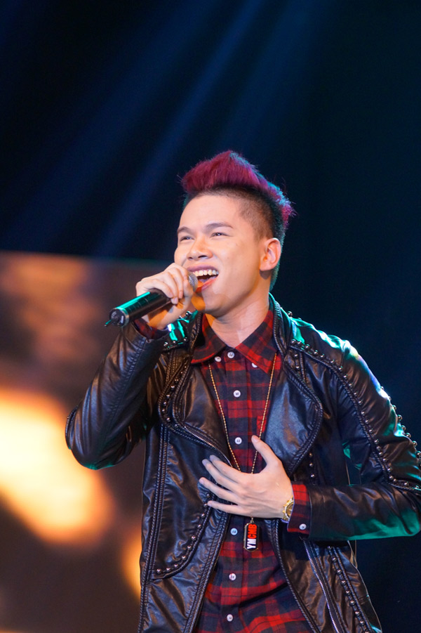 Hương Giang Idol khoe chân dài miên man với bodysuit bó gọn | Hương Giang,người đẹp chuyển giới,diện jumpsuit ngắn,khoe thân hình,nóng bỏng,chân dài miên man,New Hits