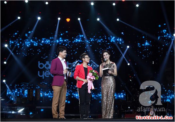 Vũ Cát Tường giành cú đúp giải thưởng danh giá với bản hit Vết mưa