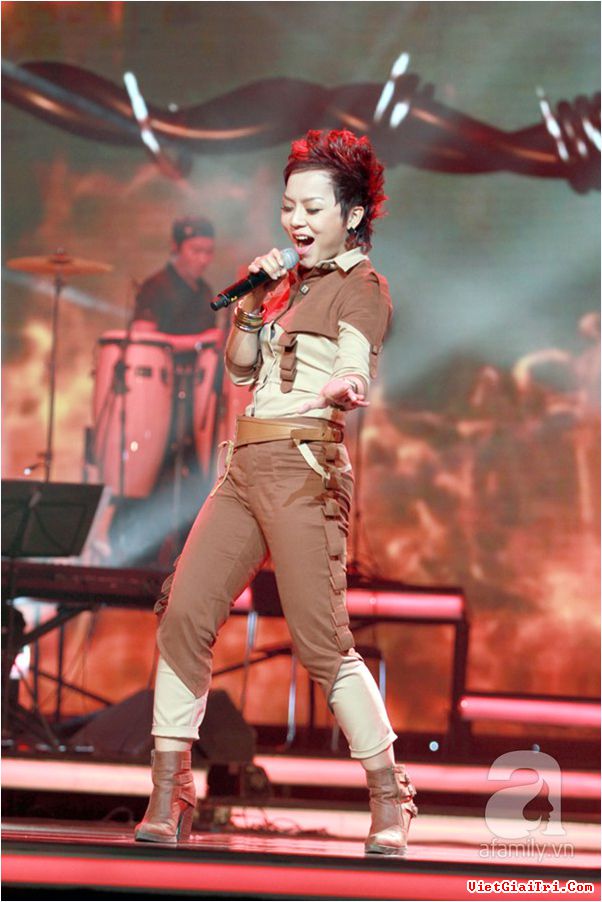 Vũ Cát Tường giành cú đúp giải thưởng danh giá với bản hit Vết mưa