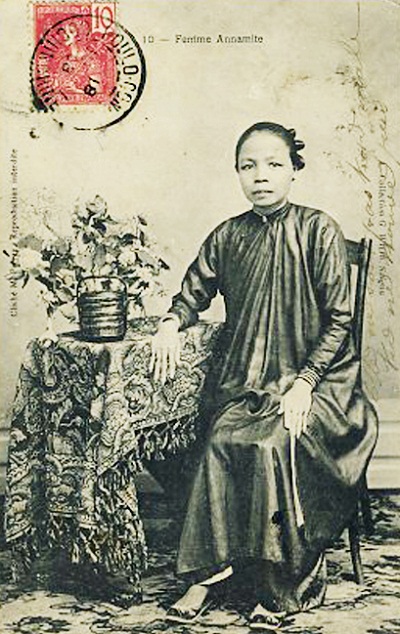 Phụ nữ nhà giàu.