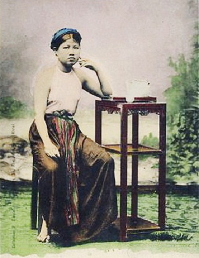 Áo yếm - váy đụp