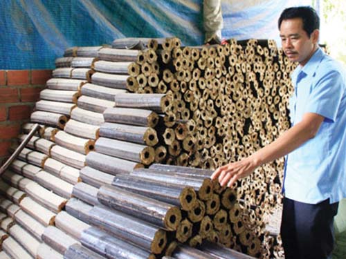 Sử dụng trấu ép trong sản xuất mủ cao su sẽ giảm chi phí chất đốt 20 - 30%