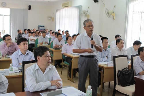 Các đại biểu thảo luận tại Hội nghị