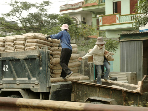 Ngành xi măng đang ở tình trạng cung vượt cầu