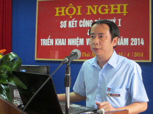 Phó giám đốc Công ty Nguyễn Văn Huệ thông qua báo cáo sơ kết quý I và triển khai công tác quý II/2014