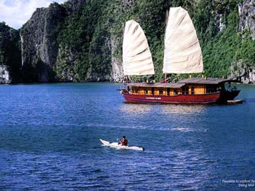 Du lịch dịp lễ 30/4 "cháy" tour.