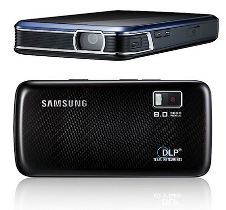 Galaxy Halo, chiếc smartphone đầu tiên được tích hợp đèn chiếu của Samsung