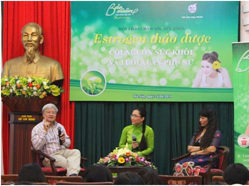 GS.TS Vương Tiến Hòa giải thích các triệu chứng thường gặp khi chị em bị thiếu hụt nội tiết tố nữ