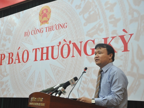Thứ trưởng Bộ Công Thương Đỗ Thắng Hải chủ trì họp báo.