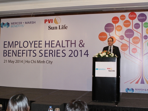 Ông Michael Stewart Elliott- Tổng giám đốc PVI Sun Life- phát biểu tại hội thảo.  
