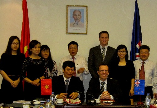 Lễ ký kết Chương trình đảm bảo chính thức để xuất khẩu trái thanh long của Việt Nam sang New Zealand.