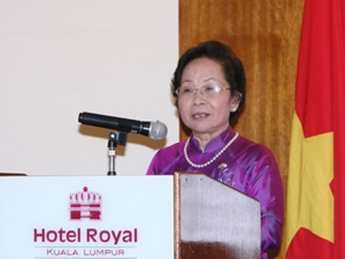 Phó Chủ tịch nước Nguyễn Thị Doan phát biểu tại diễn đàn. (Ảnh: Thống Nhất/TTXVN)