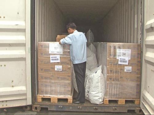 Lô hàng thiết bị y tế do Đội 3- Cục Điều tra chống buôn lậu tạm giữ kiểm tra