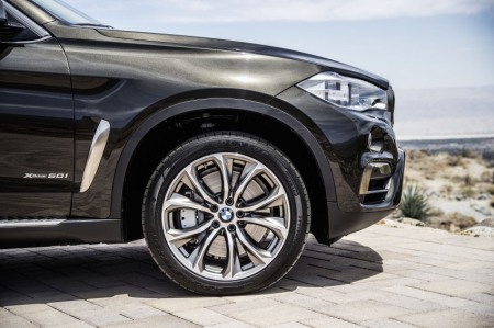 BMW chính thức giới thiệu X6 thế hệ mới