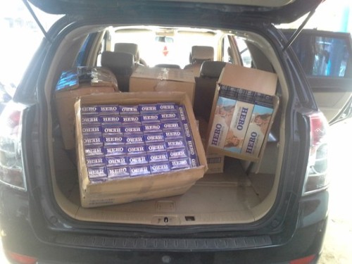 Số thuốc lá ngoại nhập lậu do tài xế Huy vận chuyển bị bắt giữ