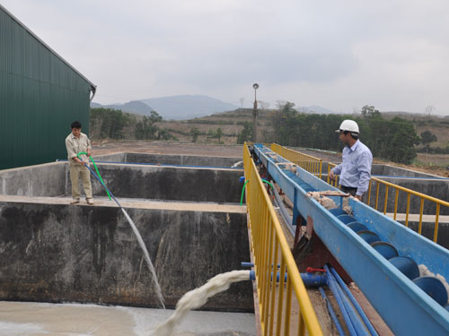 Kiểm tra khu xả thải để bảo vệ môi trường