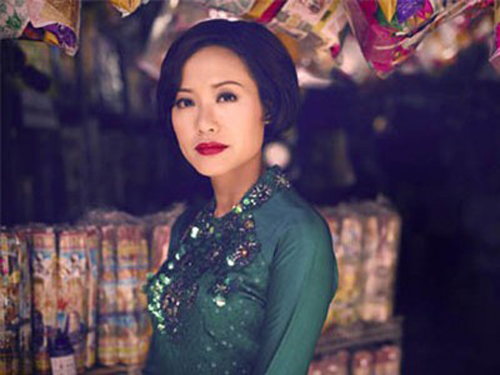 Nữ diễn viên Hồng Ánh giành giải Nữ diễn viên chính xuất sắc tại Liên hoan phim Việt Nam tại Pháp, nhưng do bận việc nên cô không thể có mặt trong buổi lễ bế mạc. 