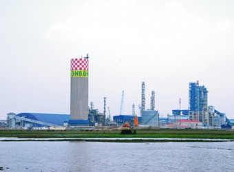 Tính đến 30/5/2012, nhà máy Đạm Ninh Bình đã phát 5.872 triệu kwh điện lên lưới điện quốc gia