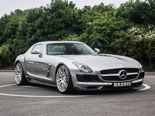 Mercedes 700 Biturbo công suất 700 mã lực.