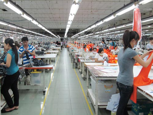 Công nhân rất cần môi trường làm việc tốt để ổn định cuộc sống