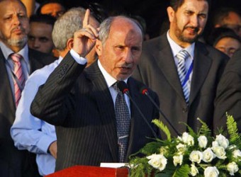 Ông Mustafa Abdul-Jalil, chủ tịch NTC, kêu gọi người dân Libya bỏ qua hận thù để xây dựng đất nước mới. Lễ tuyên bố diễn ra tại thành phố Benghazi vào ngày 23/10. 