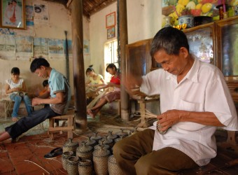 Khá nhiều người dân làng nghề bị ảnh hưởng sức khỏe do ô nhiễm môi trường