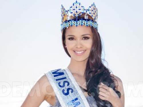 Người đẹp Philippines tới Cannes, Pháp tham dự một triển lãm hôm 8/10