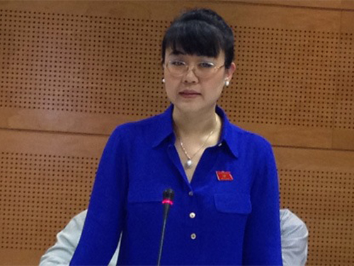 Doanh nhân - đại biểu Quốc hội Nguyễn Thị Nguyệt Hường trong một phiên thảo luận ở nghị trường - Ảnh: Nguyên Thảo.