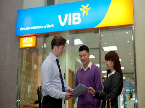 Đến VIB, khách hàng không những được "minh bạch" về lãi suất mà còn được tư vấn về thủ tục vay vốn.