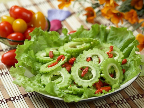 Đã có 3 chuyến hàng nhập khẩu từ Việt Nam vào EU bị phát hiện vi khuẩn gây hại sức khỏe người tiêu dùng bị cấm trên cây húng quế và mướp đắng.