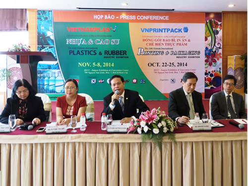 Buổi họp báo giới thiệu triển lãm.